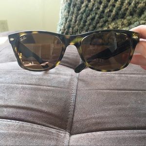 Ray Ban new wayfarer